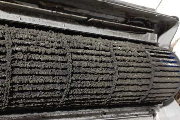 MANTENIMIENTO CORRECTIVO DE AIRE ACONDICIONADO…